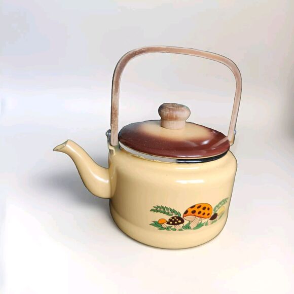 Rare 70’s Sear’s Merry Mushroom Enamelware Tea Kettle - Picture 1 of 5